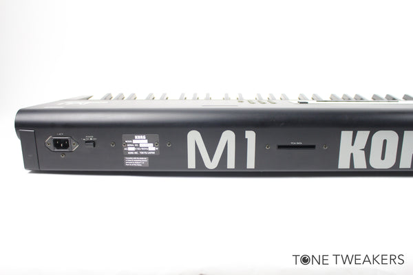 【引取限定】KORG M1 KORG M1 シンセサイザー 1200px-Korg_M1.png