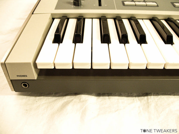 Akai VX600 For Sale – Tone Tweakers Inc.