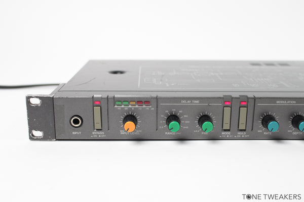 BOSS DE-200 デジタルディレイ Boss DE-200 Digital Delay For Sale – Tone Tweakers Inc.