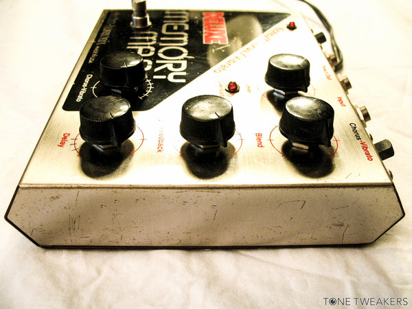 Amazon.com: Electro-Harmonix Deluxe Memory Man Analog Delay