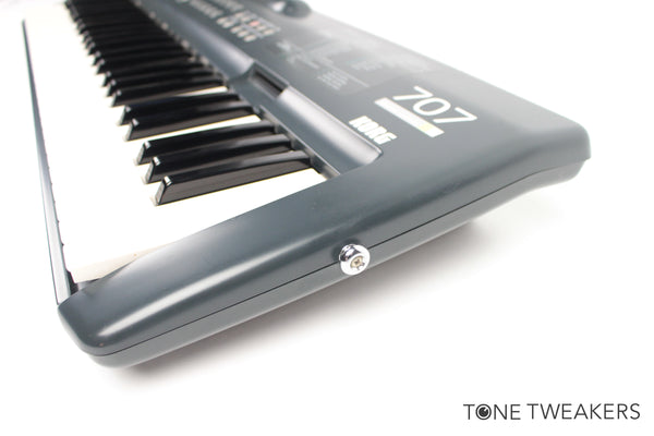 KORG 707 WH FMシンセサイザー Korg 707 Performing Synthesizer For Sale – Tone Tweakers Inc.