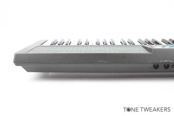 鍵盤楽器 KORG POLY-800 KORG POLY-800 Polyphonic Analog Synthesizer midi *Serviced