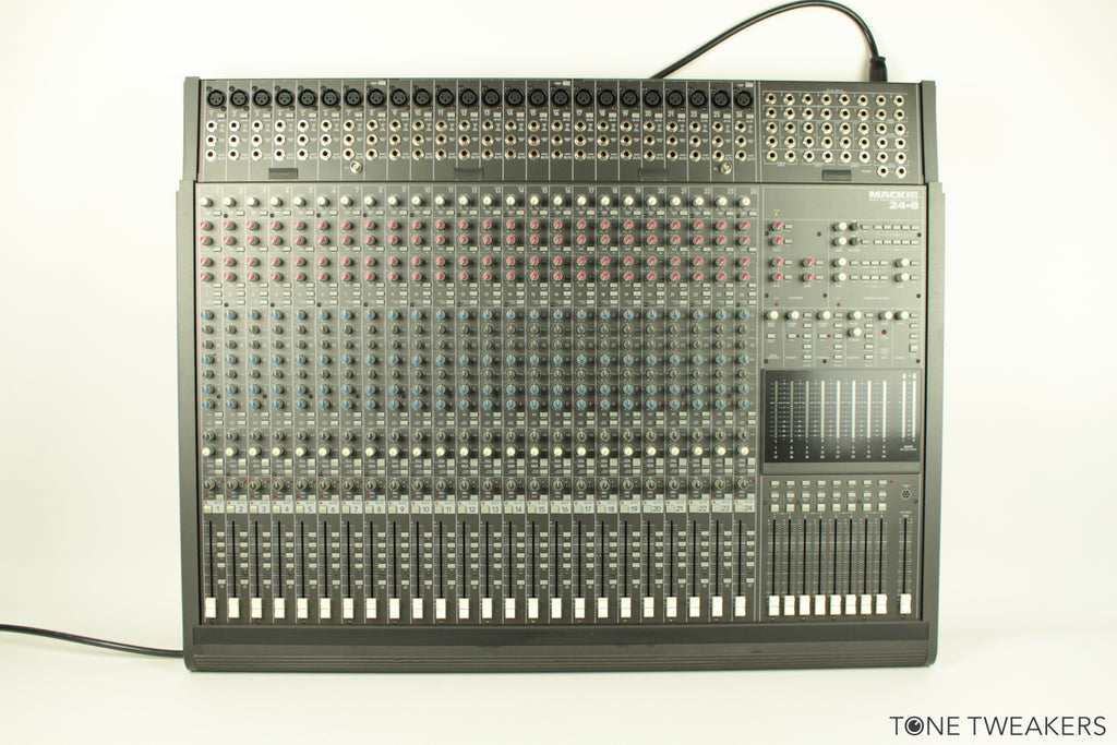 Mackie 24 8 Bus Recording Console