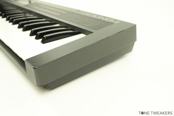 Roland α Alpha Juno-1 アルファ シンセサイザー U825a.jpg