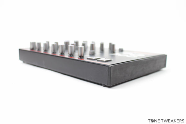 ジャンク品　Roland PG-200シンセサイザー　プログラマー ジャンク品 Roland PG-200シンセサイザー Roland シンセサイザー