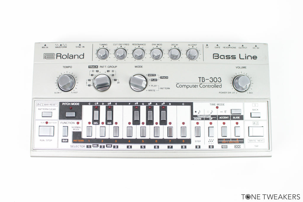 Roland TB-303 w/ original box