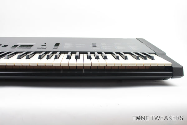 KORG コルグ DSS-1 サンプリングシンセサイザー 【ジャンク品】 KORG コルグ DSS-1 サンプリングシンセサイザー 【ジャンク品