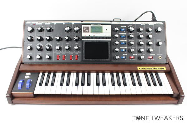 Moog Minimoog Voyager Signature Edition