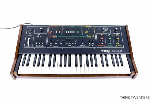 Moog Opus 3