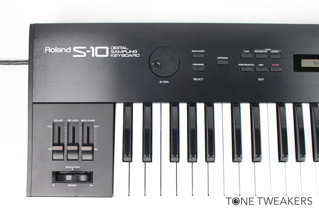 Roland S-10 Digital Sampling Keyboard For Sale – Tone Tweakers Inc.