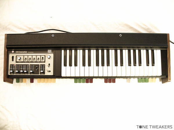 Roland SH-2000