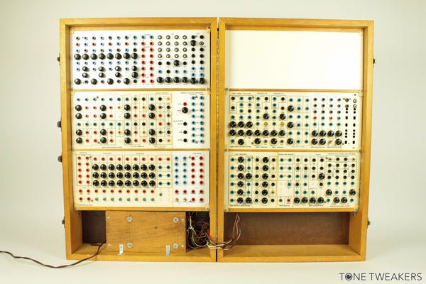 Serge Modular Music Systems Synthesizer