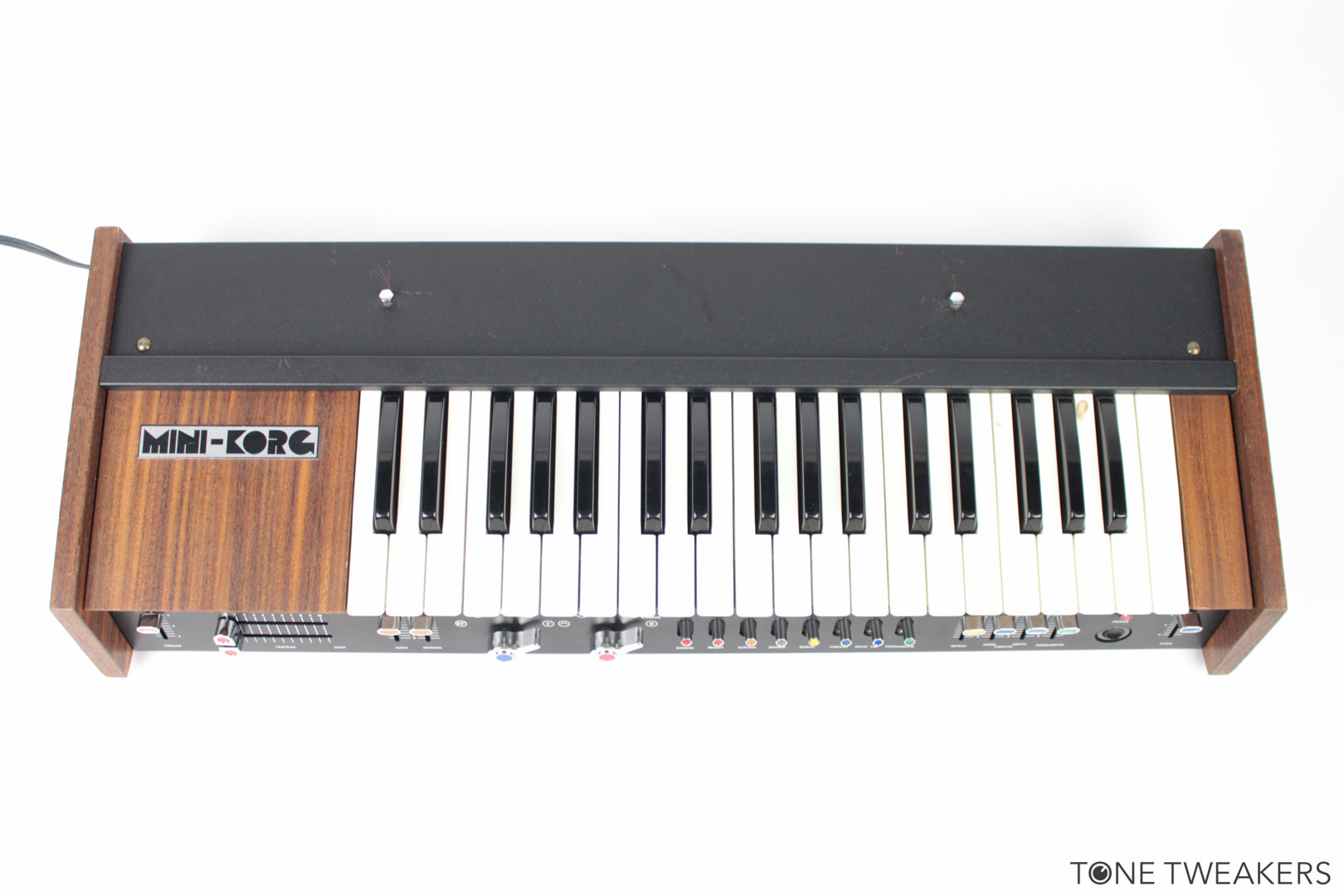univox-minikorg-synthesizer- univox-minikorg-synthesizer-
